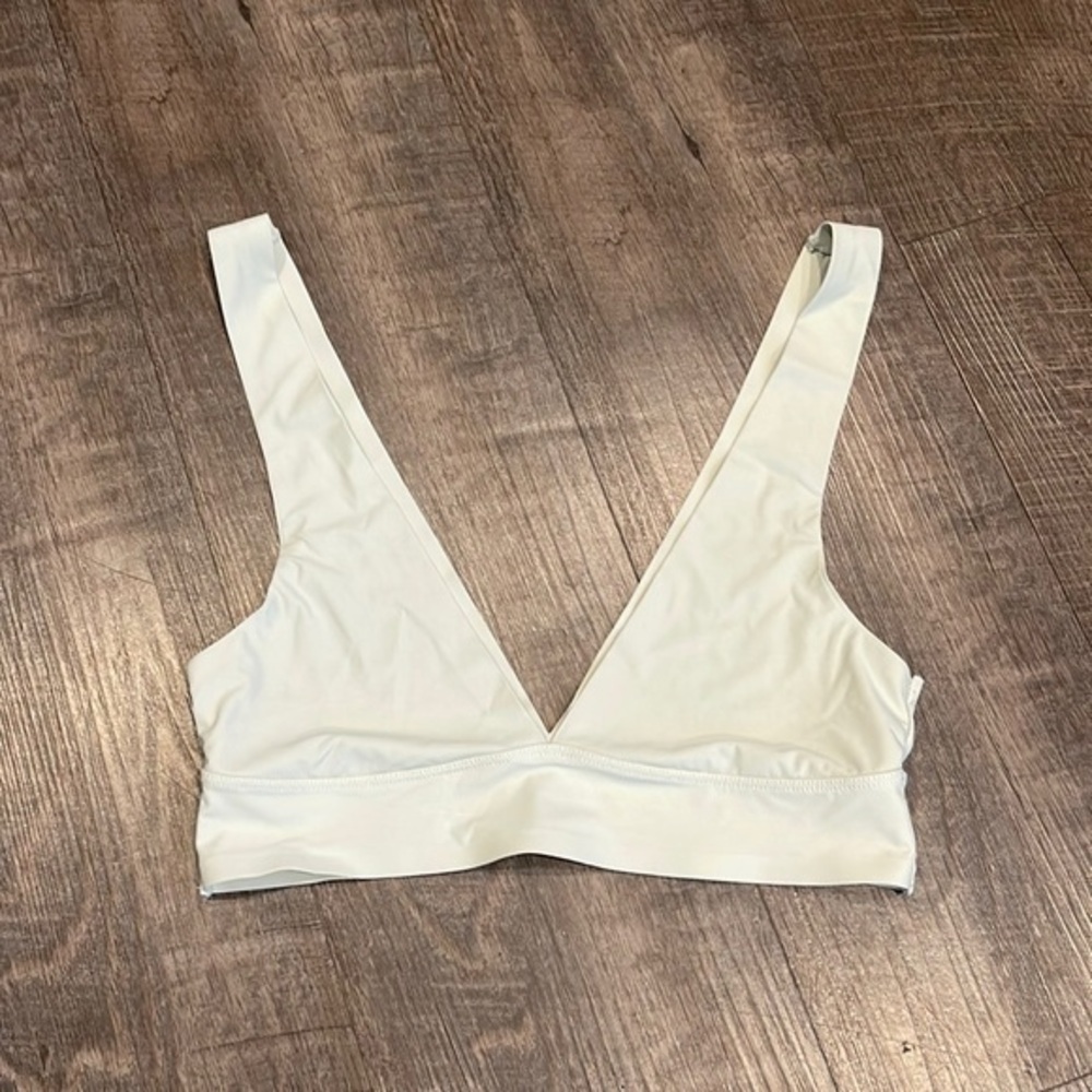 Urban outfitters brawl let with plunging neckline